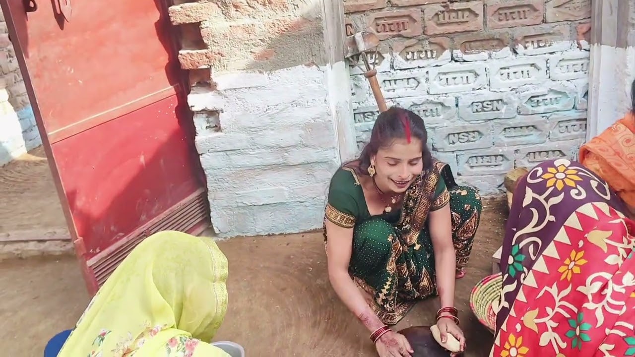 शादी में सुहागिन किस किस के यहां खिलाई जाती हैं 🙏👍🤗😀