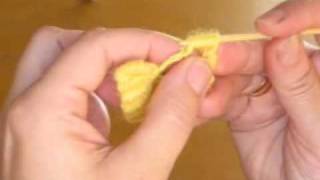 Crochet video lessons видео урок вязания(http://www.knittingforbeginners.ru http://twitter.com/uroki_viazanija http://www.beadsky.com Bullion stitch - Как связать витой столбик., 2007-08-10T17:20:05.000Z)