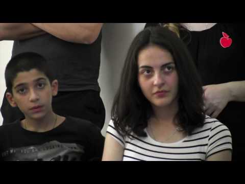 გორში ინგლისური ენის საზაფხულო ბანაკი ამერიკის ელჩის მოადგილიემ მოინახულე