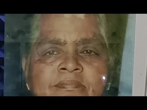 அம்மாவுக்கு அடிக்கடி  முத்தம் கொடுப்பதற்காகவே இத ஆர்டர் போட்டு வாங்கினேன்😭😭😭😭😘😘😘😘