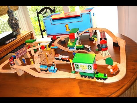 Thomas And Friends LIFT AND LOAD SET Rare Wooden Railway Toy Train Review By Learning Curve