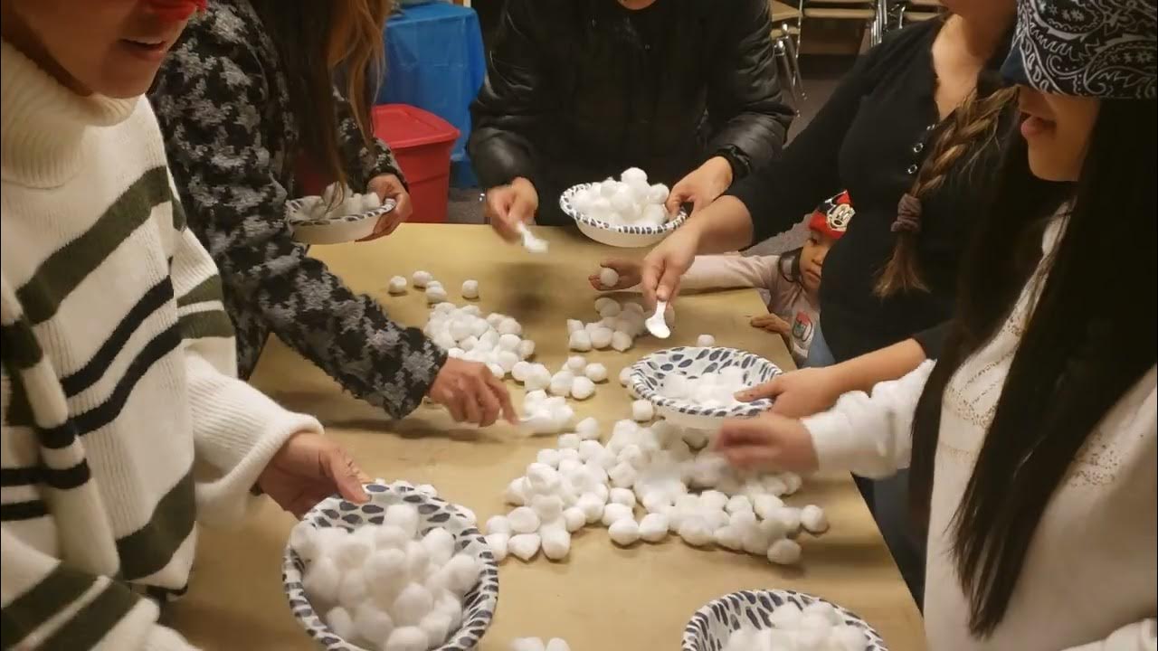 loida-s-baby-shower-party-scoop-the-cotton-balls-game-youtube
