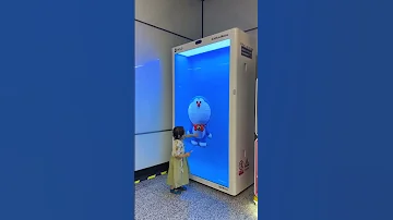 The Doraemon Played On The Holobox At The Guangzhou Subway Station Children Like It 