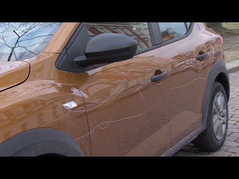 50 zerkratzte Autos in Plauen