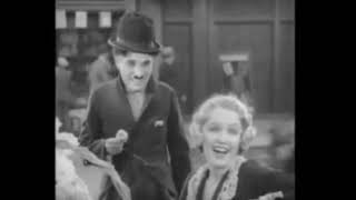 Giulia Laurenza esegue al violino "Smile" di Charlie Chaplin