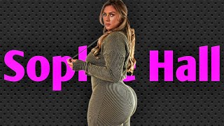 Curvaceous model Sophie Hall | Fashion Blogger, Instagram celebrity