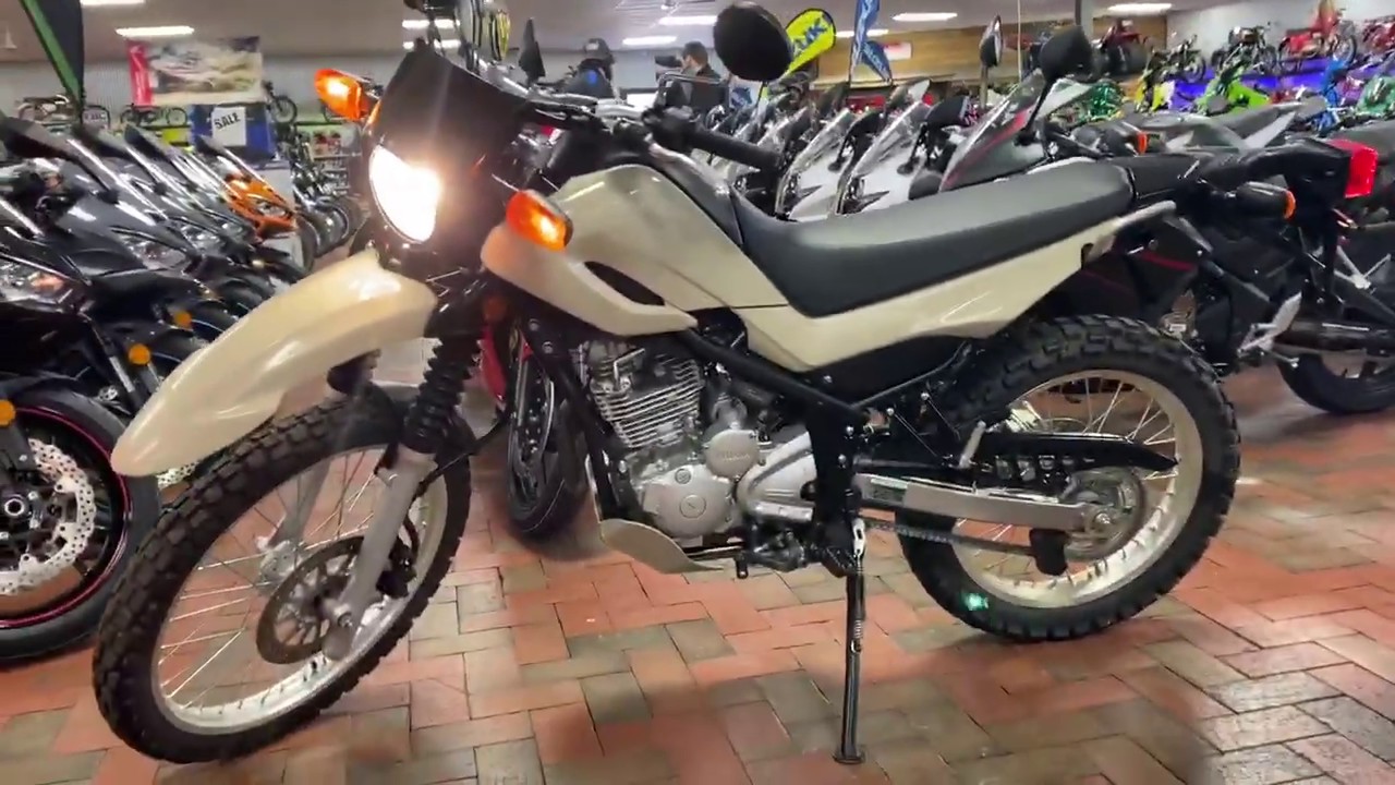 2018 Yamaha XT 250 - YouTube