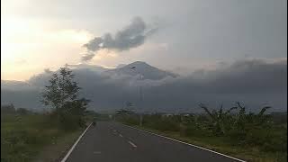 pemandangan indah gunung ciremai kota kuningan jawa barat