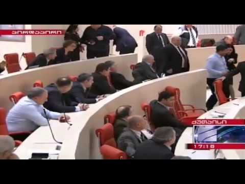 დაპირისპირება პარლამენტში უმცირესობისა და უმრავლესობის წევრებს შორის