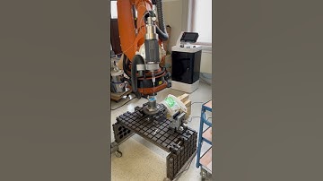 Robotic drilling of CFRP\Ti multilayer stack with through-tool delivery of  liquid carbon dioxide