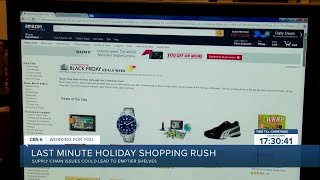 Last minute holiday shopping rush