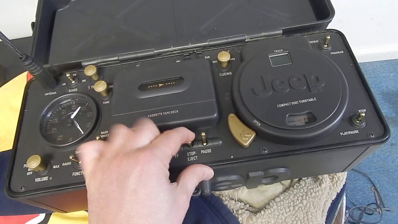 中古JEEP BOOM BOX  CDラジカセ Jeep Z-Case Model ZC-PSB-9 Portable Stereo Boombox Radio CD