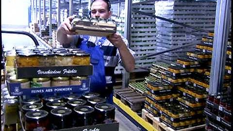 Warehouse picking systems, pick by voice a warehouse logistics solution by SSI SCHAEFER