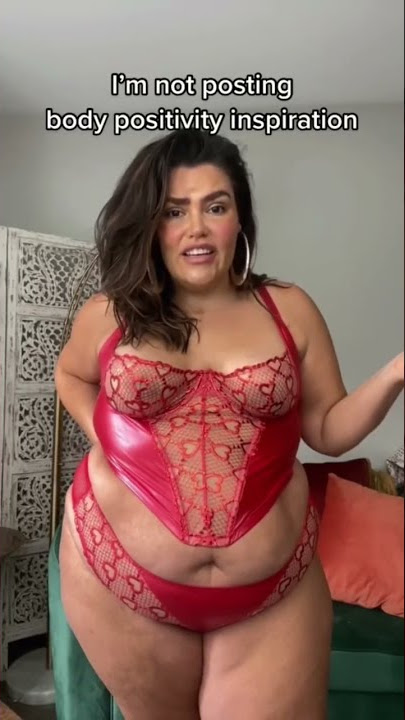 Fat girls just existing and trying to get dates #shorts #funnyshorts #plussize