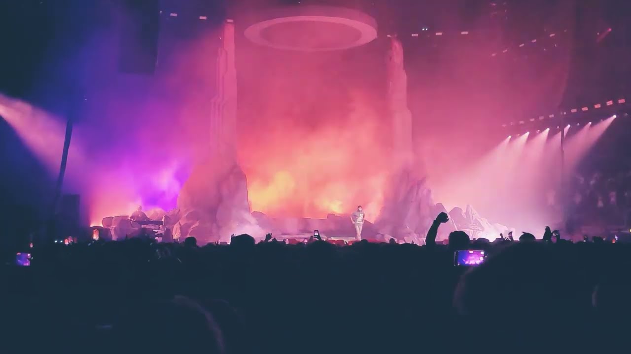 Travis Scott - Carousel - Live at The O2 London 06/08/22