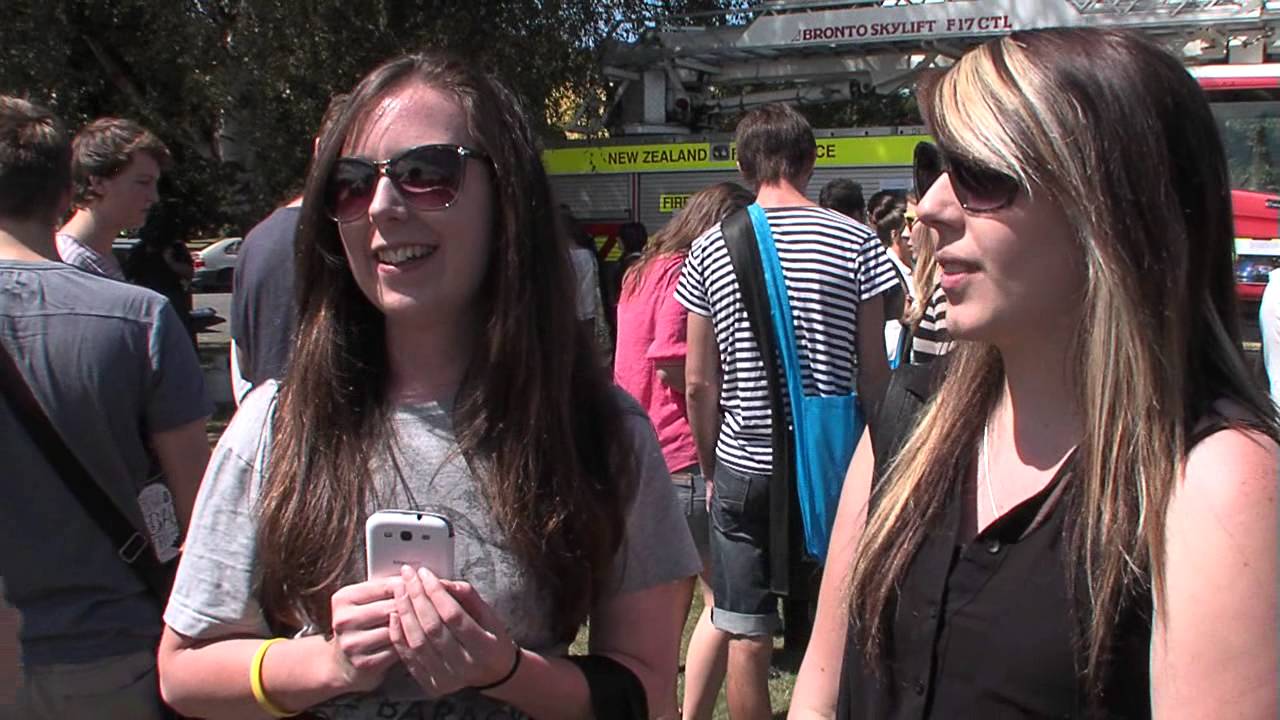 Capturing the vibe of new students - UC Orientation Day 2013