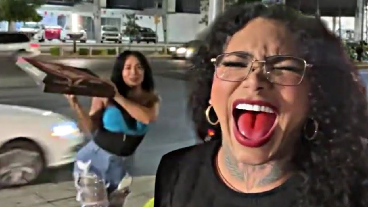 KARIPAO VOLVIENDO A LAS CALLES💋 ┃ Karina y Paola - @Mintohato2.0