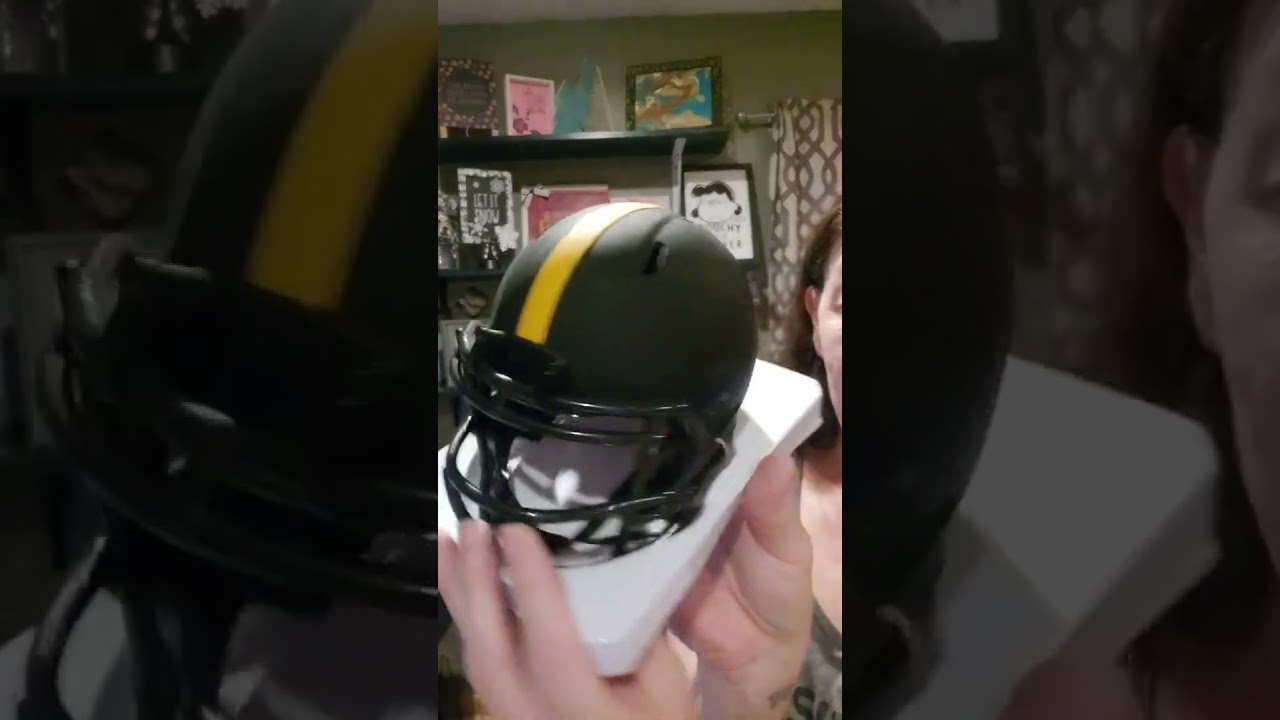 🏈Pittsburgh Steelers Autographed Mini Helmet  Up Close!