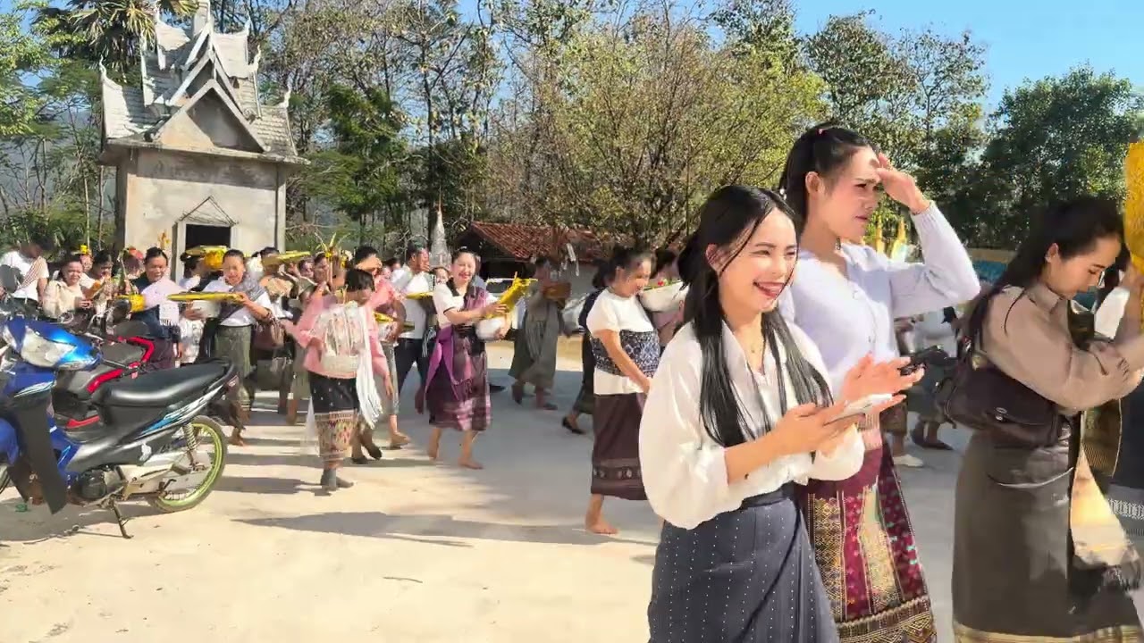 ຜ້າປ່າ ບ້ານກາງ ຫຼັກ5 ນະຄອນປາກເຊ