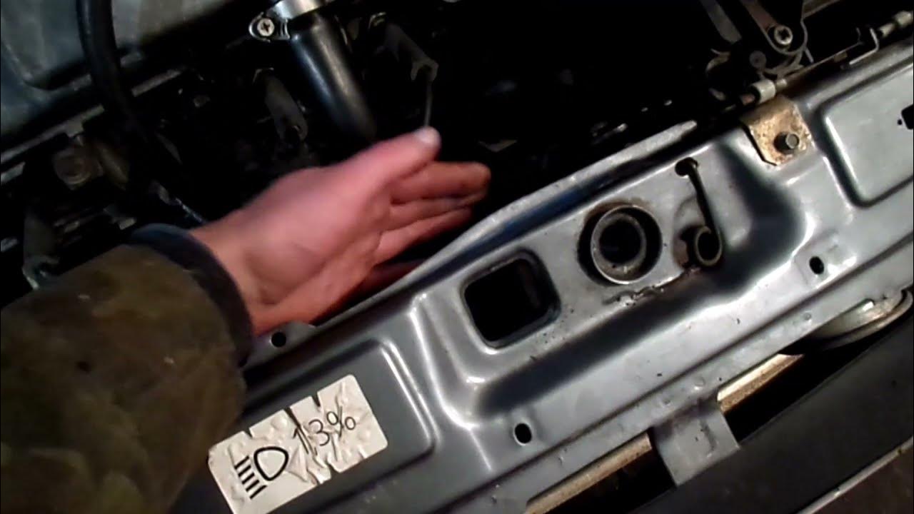 как открыть капот на ваз 2105 без тросика