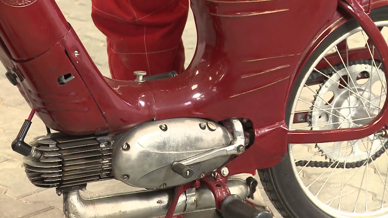 Stálá výstava obrazů a muzeum historických vozidel rodiny Hamerských v Olešnici