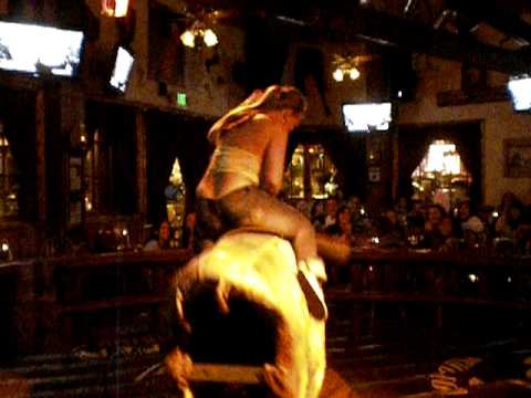 Amanda Cyrus Riding The Bull @ Saddle Ranch Bar an...