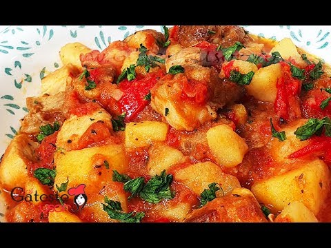 Video: Gătit Dovlecei și Tocană De Cartofi