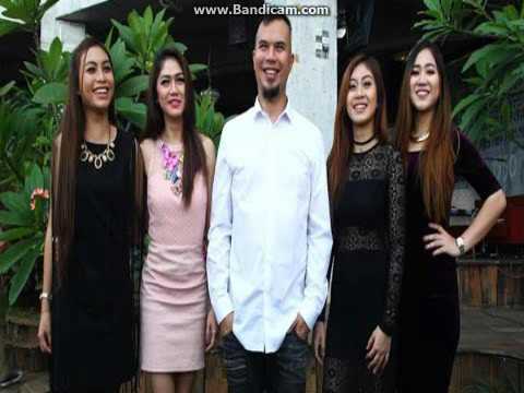 Dewi Dewi Feat. Mahadewi - Aku Bukan Cabe Cabean (Towal_Towel)