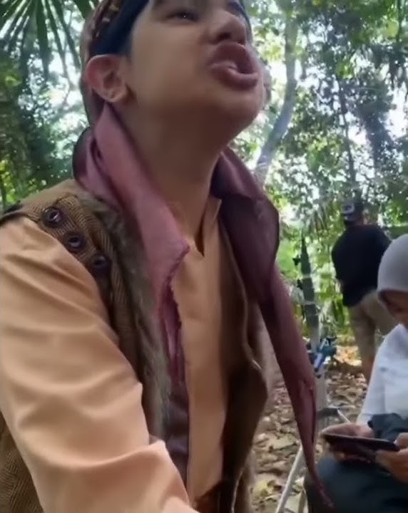 RADEN KIAN SANTANG KESERUAN SURAWISESA DENGAN AMUK MARUGUL