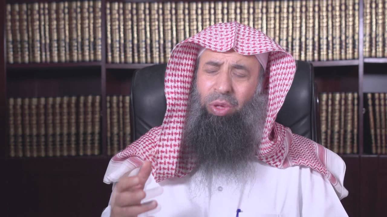 حكم التصدق عن شخص آخر وهو لا يعلم || الشيخ عبد المحسن الزامل