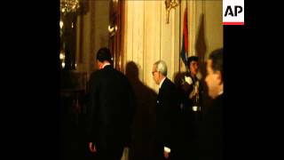 SYND 9 1 71 SADAT BRIEFS CAIRO UNIVERSITY PROFESSORS ON GOVERNMENT POLICIES