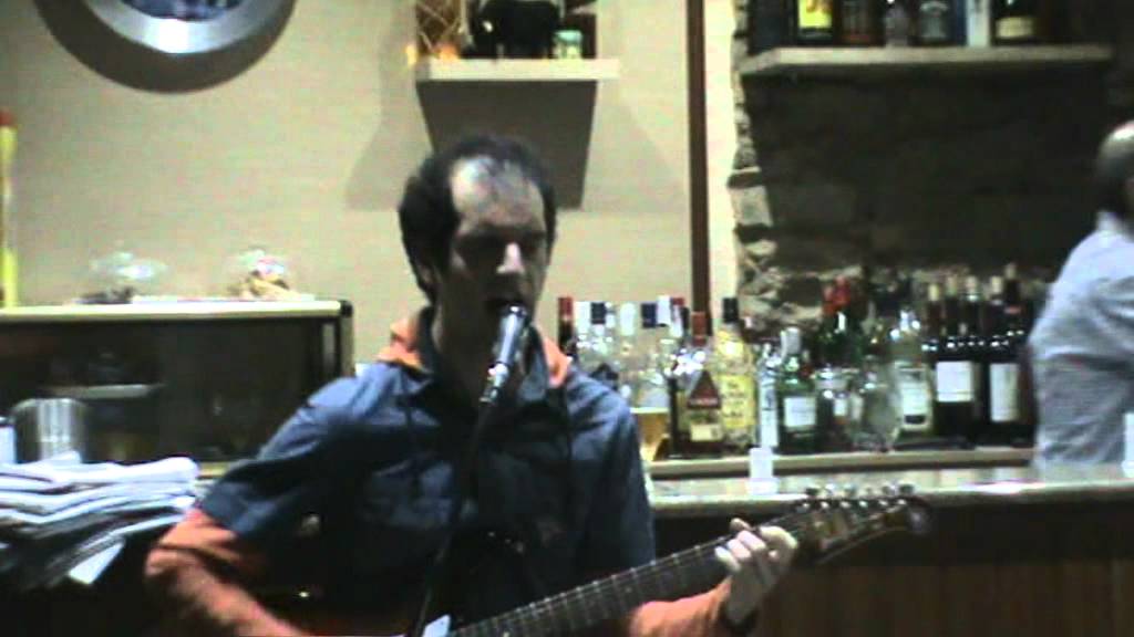 Heart of Gold by Alex Peralta (live in Bar Mañoso, Santiago de Compostela) camera iphone 8 plus apk