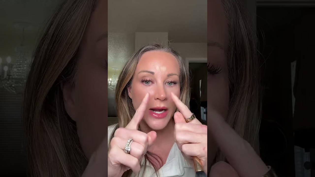 The new TARTE shape tape blur concealer stick is Star approved!! It’s buttery blendable and gives