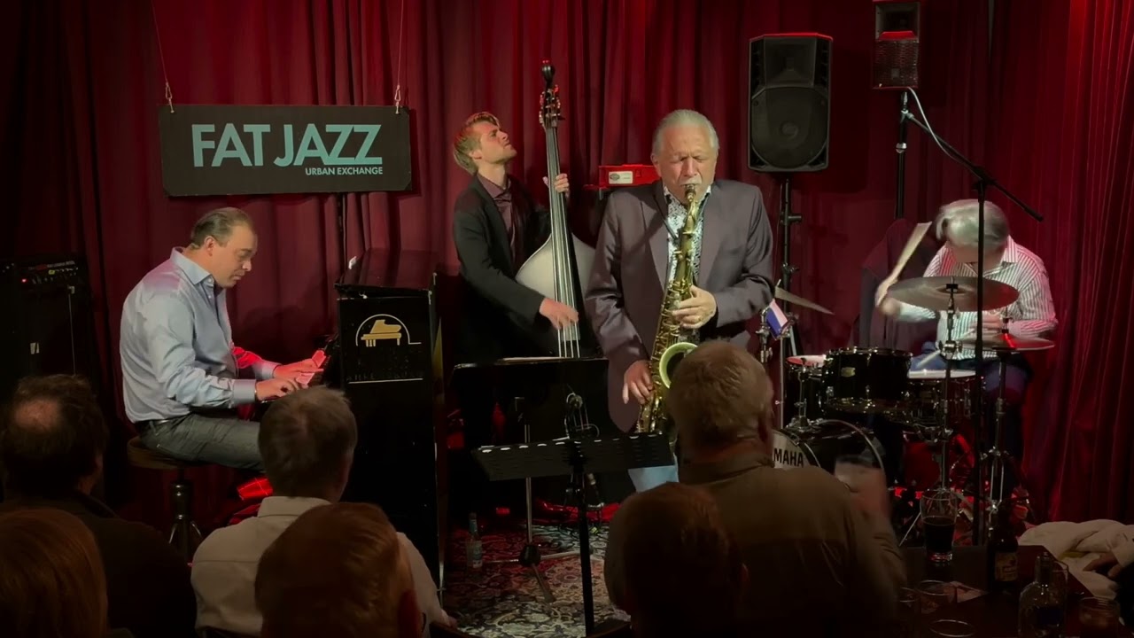 Tilt - Jerry Bergonzi Quartet adlı videoyu YouTube'da izle Tilt - Jerry Bergonzi Quartet adlı videoyu YouTube'da izle