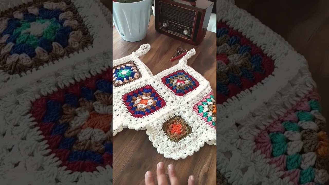 Kolay ve Hızlı: Videolu Crop Bluz Yapılışı Kanalımda! #Grannysquare #Crochet #Shortvideo videolu Kolay ve Hızlı: Videolu Crop Bluz Yapılışı Kanalımda! #Grannysquare #Crochet #Shortvideo videolu