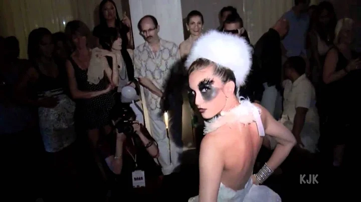 Hawaii Red Magazine Meets Project Runway Andy South