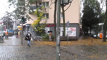 Pedestrians turning their head while crossing (Green Man) 2