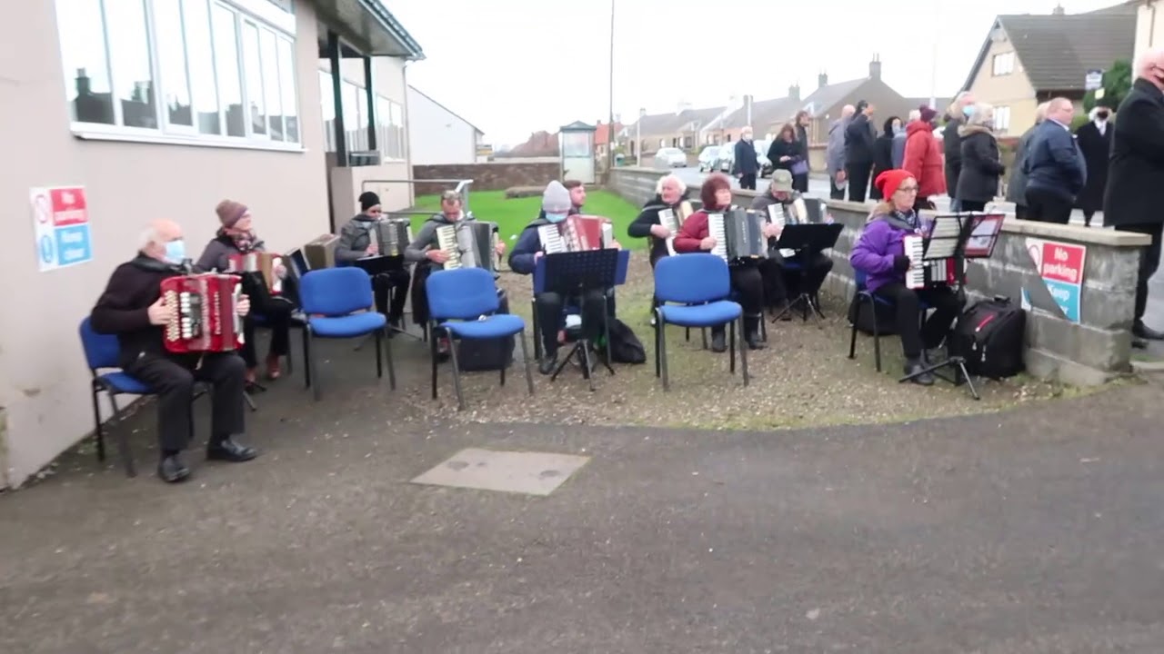 Windygates Buttons and Bows Farewell to Bruce Lindsay Snr