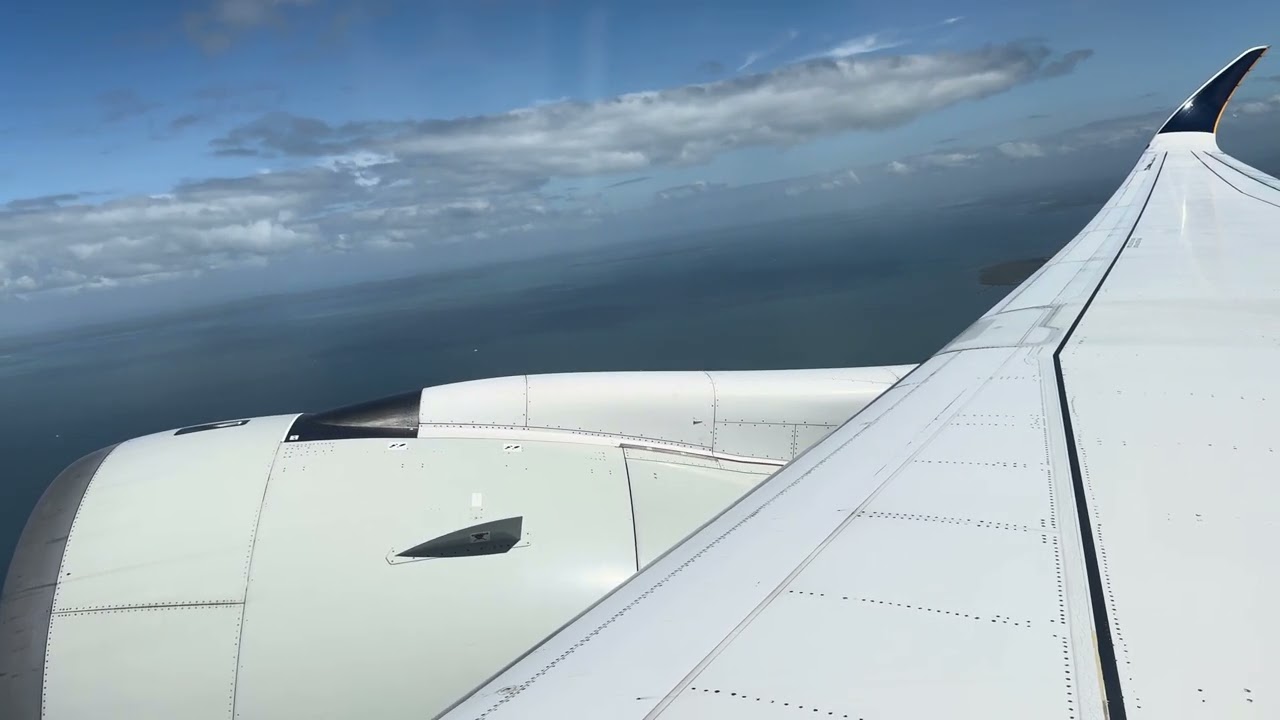 [TRENT-84 XWB SPOOL] Singapore Airlines Airbus A350 Takeoff from BNE