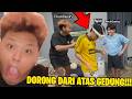 Gw PRANK SEMUA TEMEN GW PAKE VR JATUH DARI ATAS GEDUNG!!! ... (JANTUNGAN SMUA AWOKWAO)