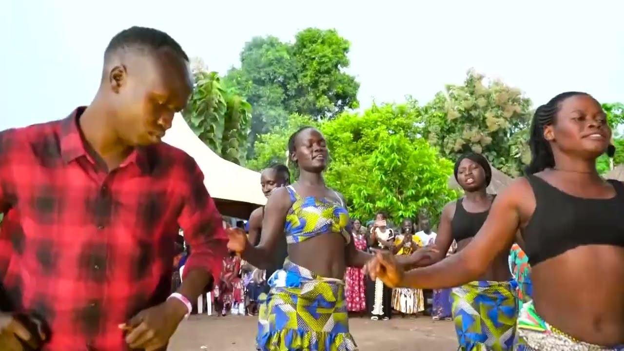 Lyeli Ashunta Lamunu Abwoch by Alex Pro 