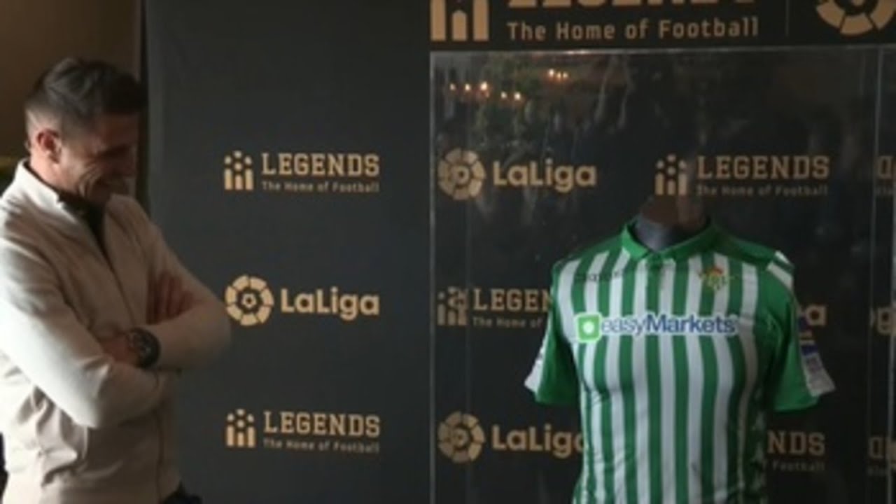 El '17' Joaquín ya es leyenda - YouTube