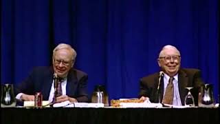 Warren Buffett The Newspaper Business