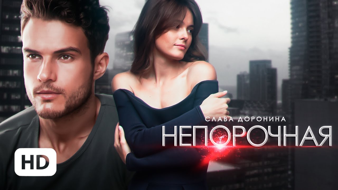 раскрытая библия. свеча на столе. книжная мудрость. магические книжки. волшебство поэзии.