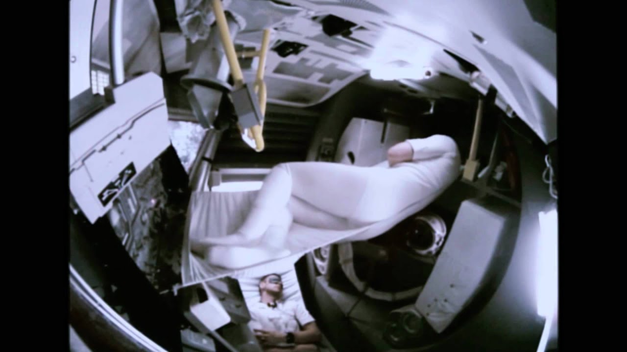 APOLLO 18 - OFFICIAL SECOND TRAILER (9.2.2011)