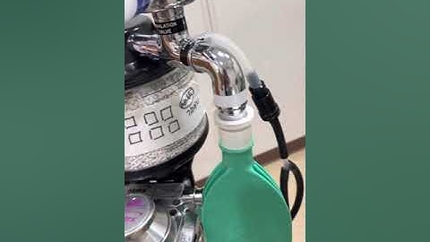 Rebreathing anesthesia machine