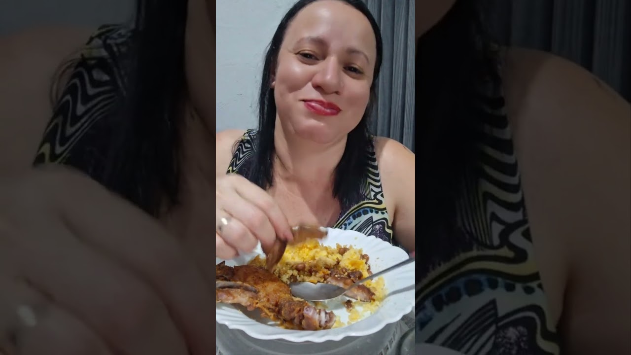 A jantinha de hoje vai ser bisteca com cuscuz 