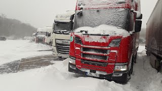 Дальнобой. Германию замело снегом и меня в месте с ней.