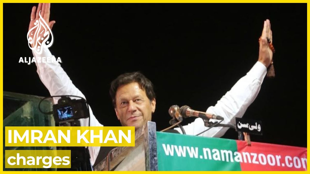 رئيس الوزراء الباكستاني السابق عمران خان يواجه اتهامات بموجب قانون مكافحة الإرهاب