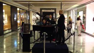Live Music En Vogue Jaime de Jesus Martinez Miranda Paragon Singapore 27 Oct 2012